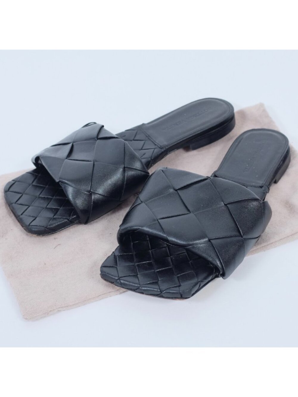 Bottega Veneta Sandals Shoes 40 US 10 Slides Flats Intrecciato Weave Black